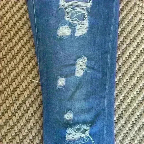 Forever‎ 21  Ripped Blue Straight Jeans - Picture 8 of 8